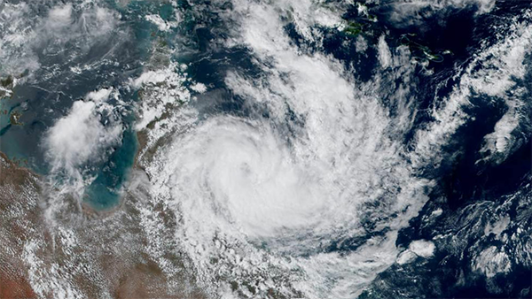 Tropical-Cyclone Jasper: Cairns Hospital open to all critical services ...